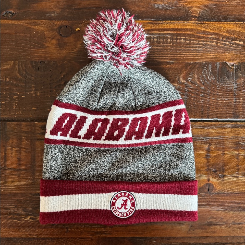 Top of the World Crimson, White & Gray Unisex Univ of Alabama Beanie. OS. EUC.
